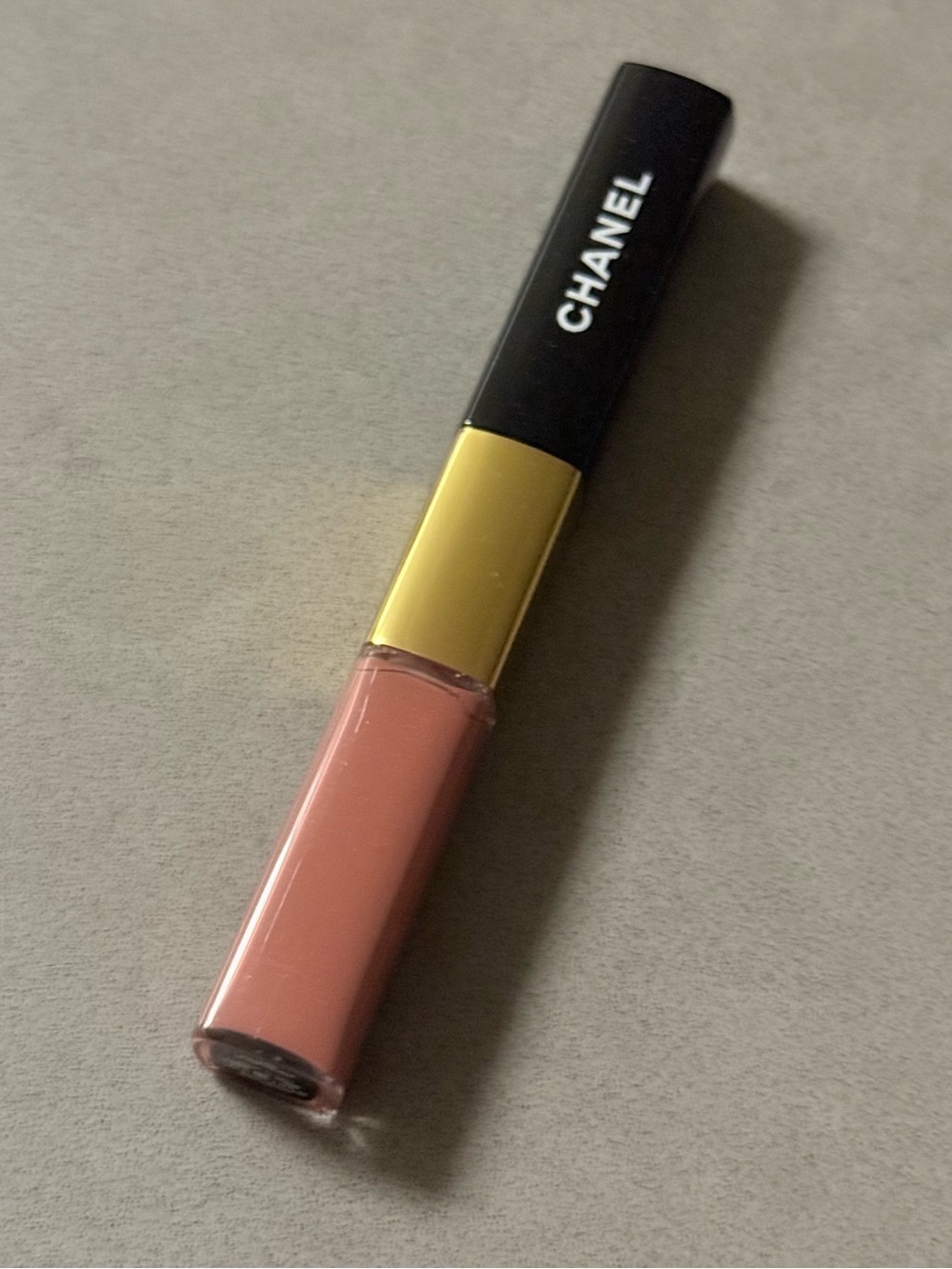186 CHANEL LE ROUGE DUO ULTRA TENUE